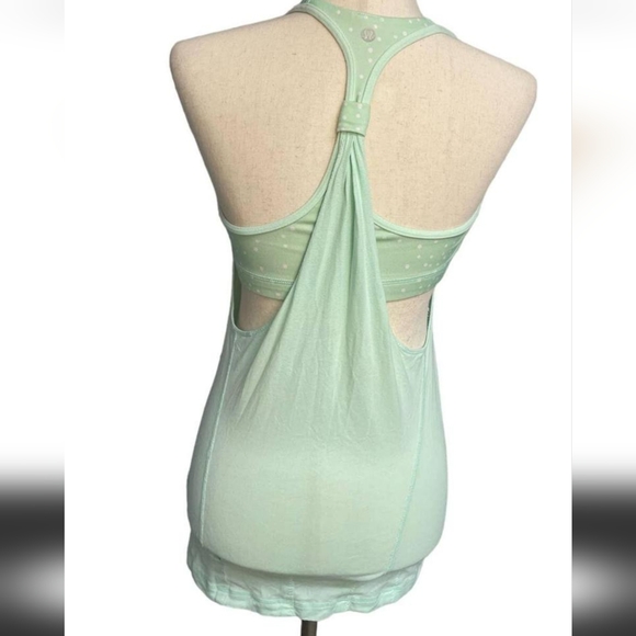 Lululemon top 6 - Picture 3 of 4